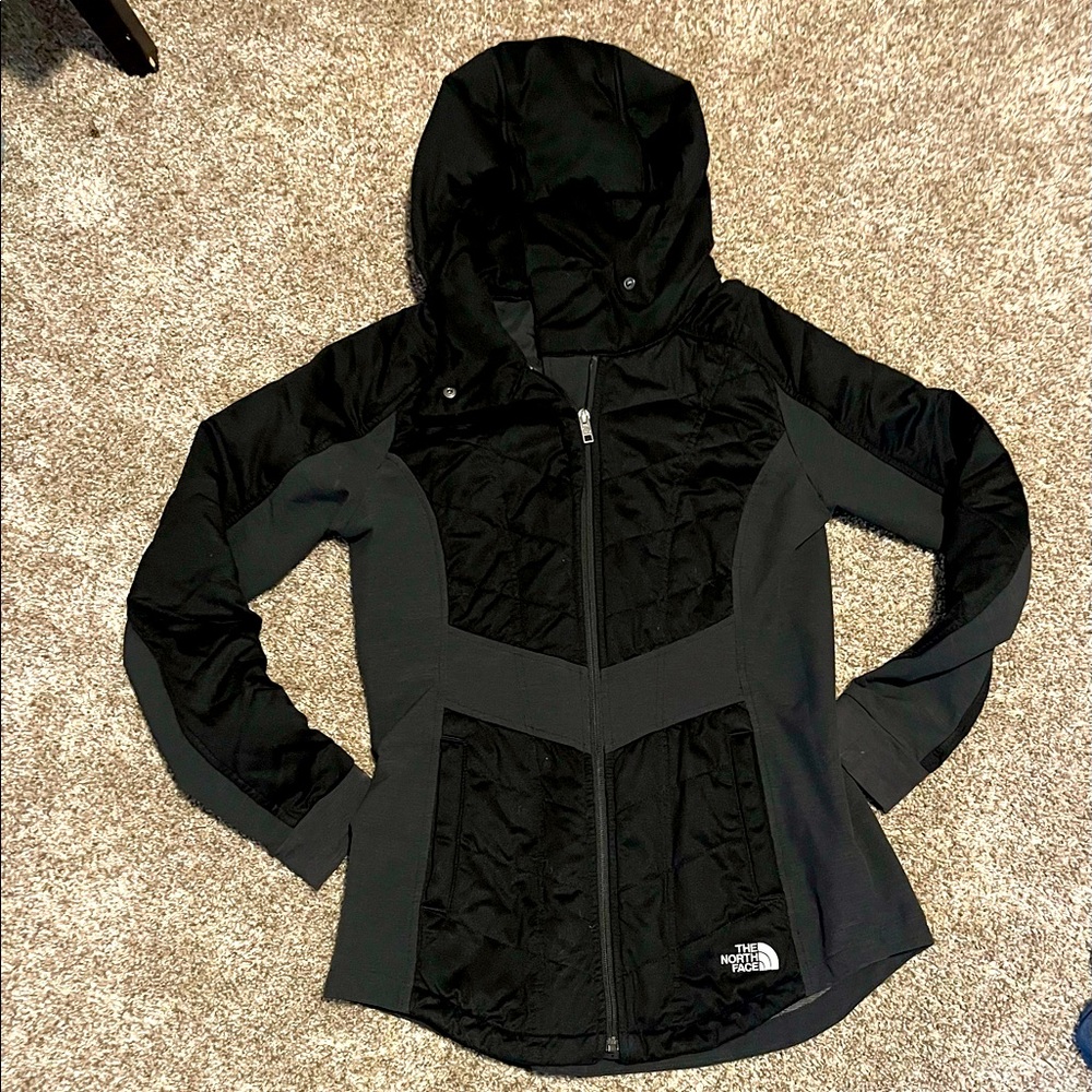 The North Face Woman’s Black all weather Parka sz Med
